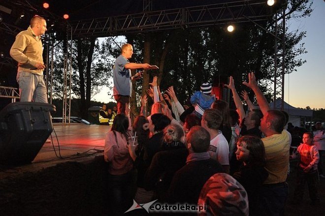 „Noc z gwiazdami pod gwiazdami” w Szarłacie [20.07.2013] - zdjęcie #117 - eOstroleka.pl