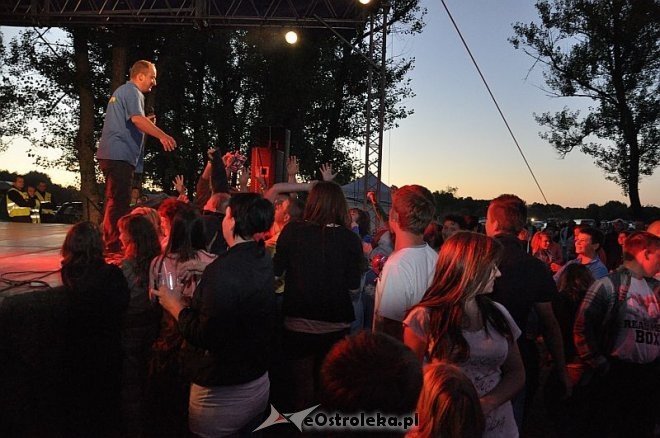 „Noc z gwiazdami pod gwiazdami” w Szarłacie [20.07.2013] - zdjęcie #114 - eOstroleka.pl
