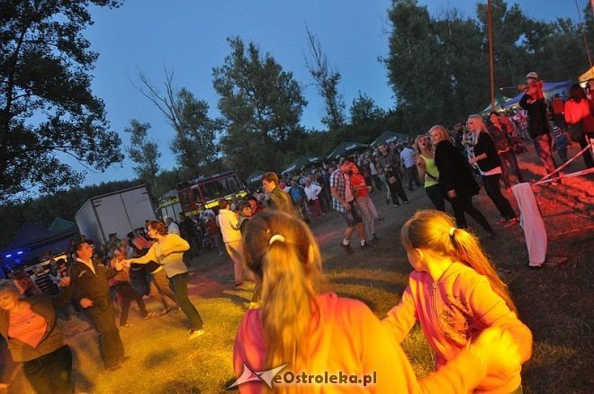 „Noc z gwiazdami pod gwiazdami” w Szarłacie [20.07.2013] - zdjęcie #112 - eOstroleka.pl