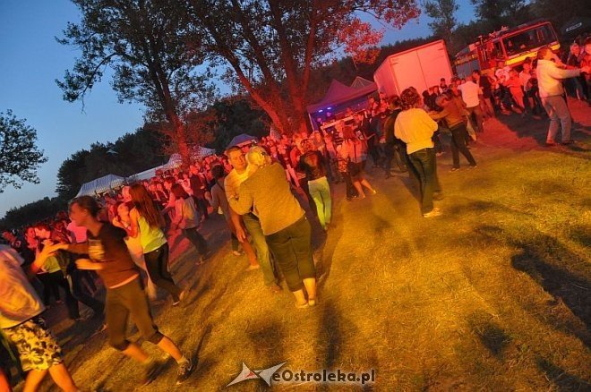 „Noc z gwiazdami pod gwiazdami” w Szarłacie [20.07.2013] - zdjęcie #109 - eOstroleka.pl
