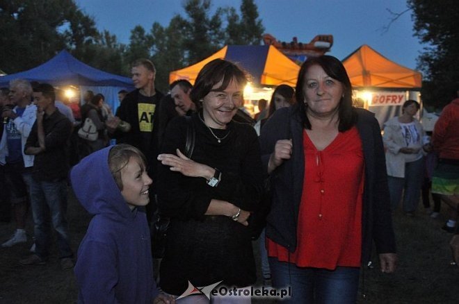 „Noc z gwiazdami pod gwiazdami” w Szarłacie [20.07.2013] - zdjęcie #93 - eOstroleka.pl