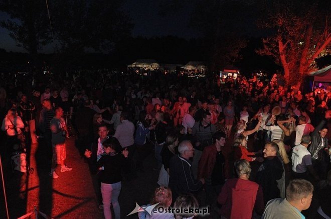 „Noc z gwiazdami pod gwiazdami” w Szarłacie [20.07.2013] - zdjęcie #92 - eOstroleka.pl