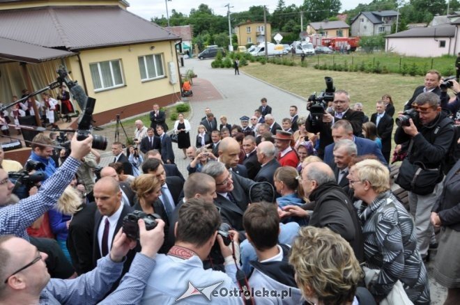 Bronisław Komorowski spotkał się z samorządowcami w Baranowie [23.07.2013] - zdjęcie #2 - eOstroleka.pl