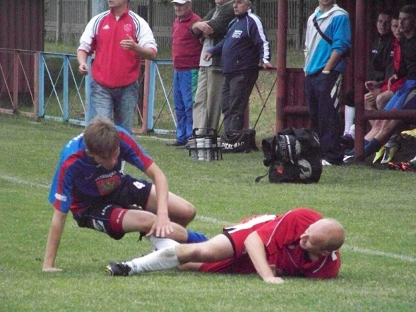 SPARING Narew Ostrołęka - Wissa Szczuczyn (24.07.2013) - zdjęcie #1 - eOstroleka.pl