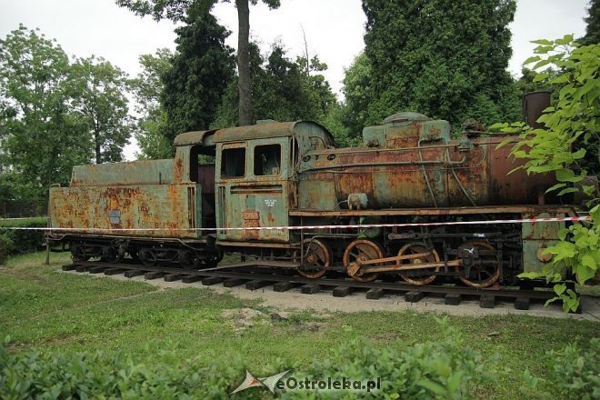 Zabytkowa lokomotywa stanęła na torach [25.07.20013] - zdjęcie #3 - eOstroleka.pl