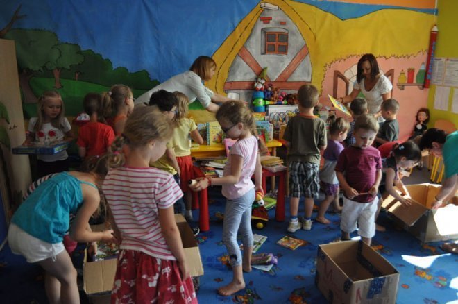 II edycja akcji „Książka dla Szpitala” dobiegła końca [25.07.2013] - zdjęcie #25 - eOstroleka.pl