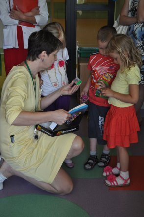 II edycja akcji „Książka dla Szpitala” dobiegła końca [25.07.2013] - zdjęcie #19 - eOstroleka.pl