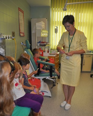 II edycja akcji „Książka dla Szpitala” dobiegła końca [25.07.2013] - zdjęcie #11 - eOstroleka.pl