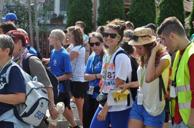 Piesza pielgrzymka z Ełku odwiedziła Ostrołękę [31.07.2013] - zdjęcie #32 - eOstroleka.pl