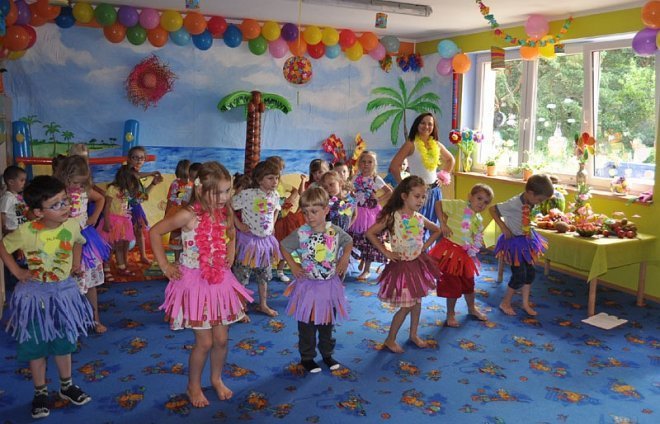 Dzień hawajski w Kangurku  - zdjęcie #28 - eOstroleka.pl