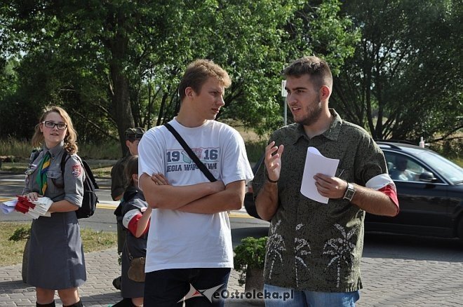 Ostrołęczanie uczcili pamięć poległych w Powstaniu Warszawskim [01.08.2013] - zdjęcie #4 - eOstroleka.pl