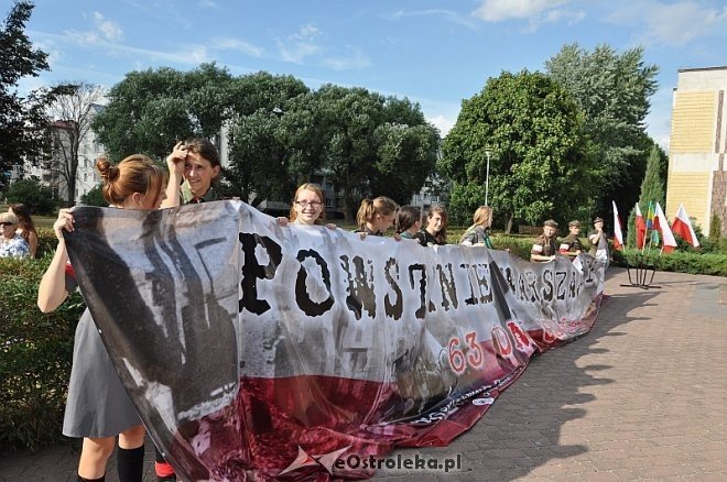 Ostrołęczanie uczcili pamięć poległych w Powstaniu Warszawskim [01.08.2013] - zdjęcie #13 - eOstroleka.pl