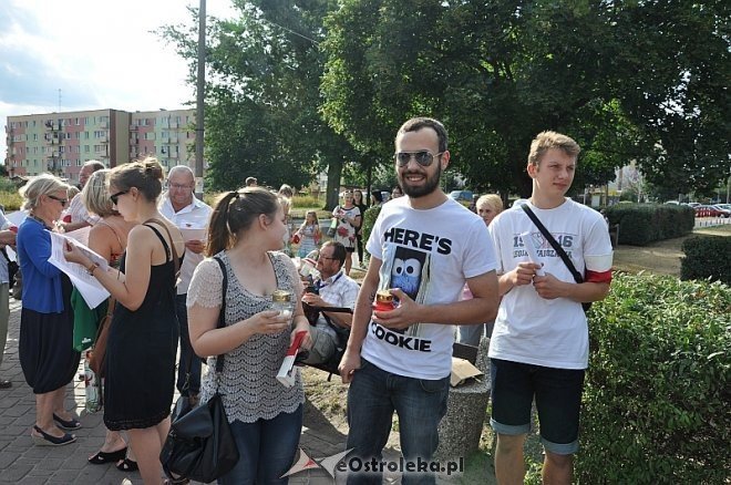 Ostrołęczanie uczcili pamięć poległych w Powstaniu Warszawskim [01.08.2013] - zdjęcie #19 - eOstroleka.pl