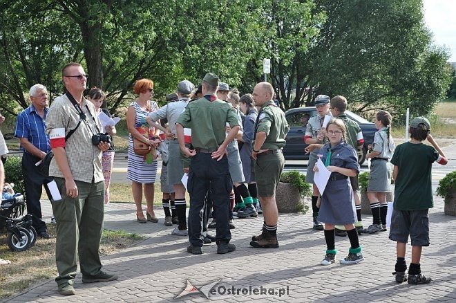Ostrołęczanie uczcili pamięć poległych w Powstaniu Warszawskim [01.08.2013] - zdjęcie #22 - eOstroleka.pl