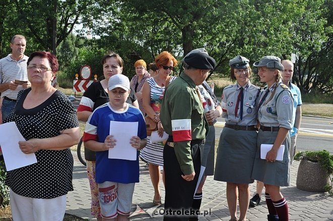 Ostrołęczanie uczcili pamięć poległych w Powstaniu Warszawskim [01.08.2013] - zdjęcie #38 - eOstroleka.pl