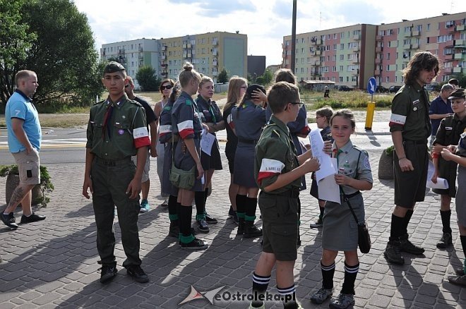 Ostrołęczanie uczcili pamięć poległych w Powstaniu Warszawskim [01.08.2013] - zdjęcie #39 - eOstroleka.pl