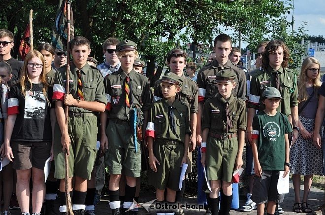 Ostrołęczanie uczcili pamięć poległych w Powstaniu Warszawskim [01.08.2013] - zdjęcie #29 - eOstroleka.pl