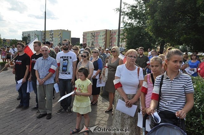 Ostrołęczanie uczcili pamięć poległych w Powstaniu Warszawskim [01.08.2013] - zdjęcie #23 - eOstroleka.pl