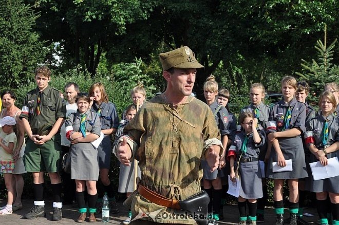 Ostrołęczanie uczcili pamięć poległych w Powstaniu Warszawskim [01.08.2013] - zdjęcie #11 - eOstroleka.pl