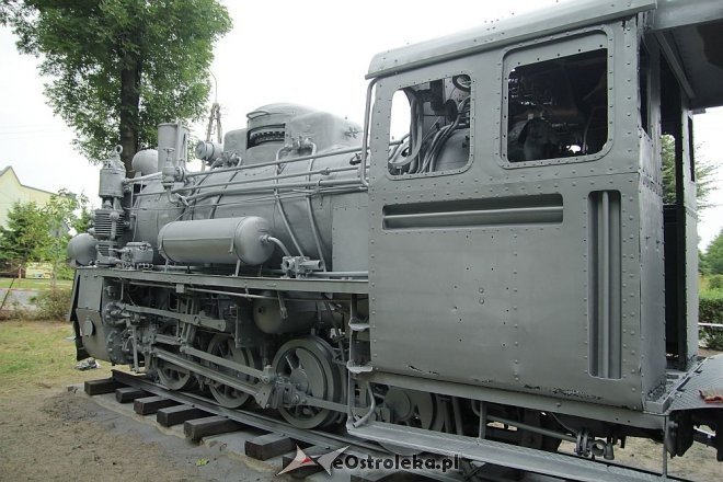 Zabytkowa lokomotywa nabiera blasku [02.08.2013] - zdjęcie #12 - eOstroleka.pl