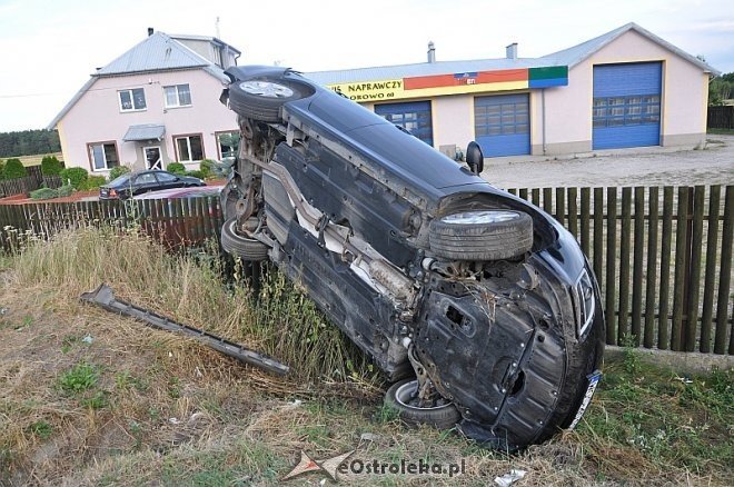 Poważny wypadek w Laskowcu [04.08.2013] - zdjęcie #12 - eOstroleka.pl