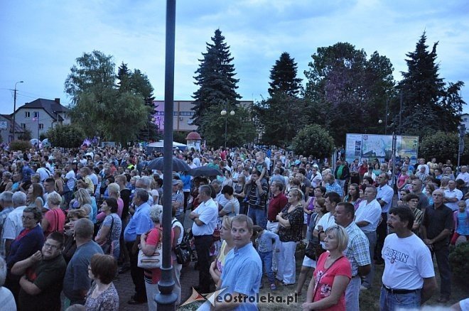 Finał Dni Różana - zagrał Stachursky [04.08.2013] - zdjęcie #84 - eOstroleka.pl