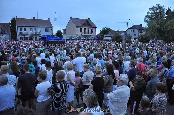 Finał Dni Różana - zagrał Stachursky [04.08.2013] - zdjęcie #85 - eOstroleka.pl