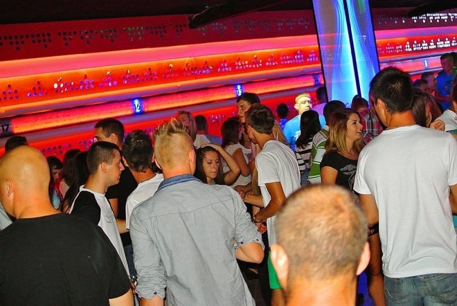 Święto Piwa i Czamplix w klubie Ibiza Zalesie [03.08.2013] - zdjęcie #1 - eOstroleka.pl