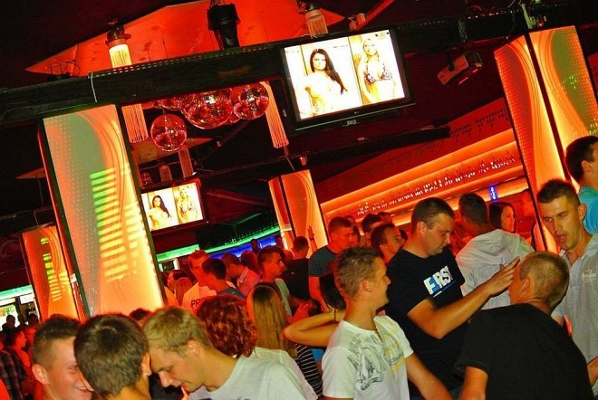 Święto Piwa i Czamplix w klubie Ibiza Zalesie [03.08.2013] - zdjęcie #29 - eOstroleka.pl