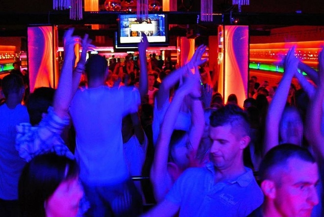 Święto Piwa i Czamplix w klubie Ibiza Zalesie [03.08.2013] - zdjęcie #13 - eOstroleka.pl