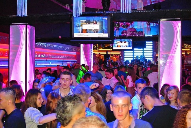 Święto Piwa i Czamplix w klubie Ibiza Zalesie [03.08.2013] - zdjęcie #2 - eOstroleka.pl