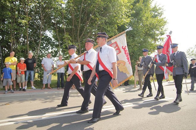 Uroczystości Patriotyczne „W Hołdzie Marynarzom i Ułanom Poległym na Ziemi Rzekuńskiej w 1920 Roku” [18.08.2013] - zdjęcie #43 - eOstroleka.pl