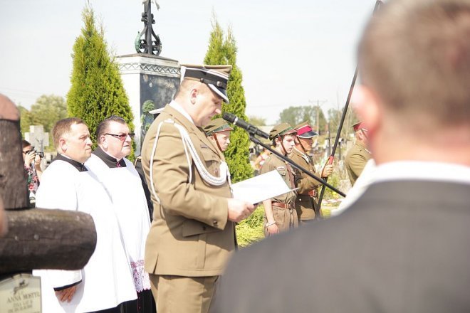 Uroczystości Patriotyczne „W Hołdzie Marynarzom i Ułanom Poległym na Ziemi Rzekuńskiej w 1920 Roku” [18.08.2013] - zdjęcie #31 - eOstroleka.pl