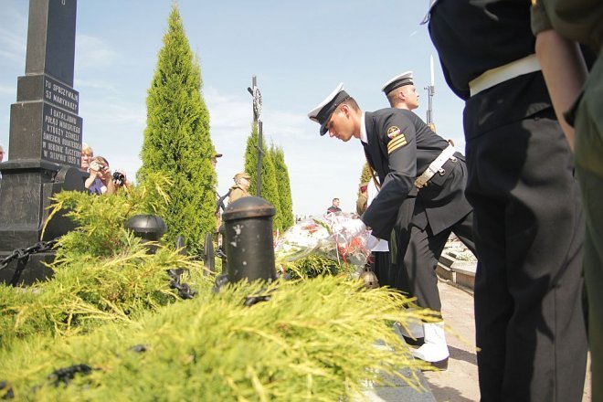 Uroczystości Patriotyczne „W Hołdzie Marynarzom i Ułanom Poległym na Ziemi Rzekuńskiej w 1920 Roku” [18.08.2013] - zdjęcie #20 - eOstroleka.pl