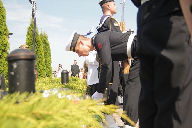 Uroczystości Patriotyczne „W Hołdzie Marynarzom i Ułanom Poległym na Ziemi Rzekuńskiej w 1920 Roku” [18.08.2013] - zdjęcie #18 - eOstroleka.pl