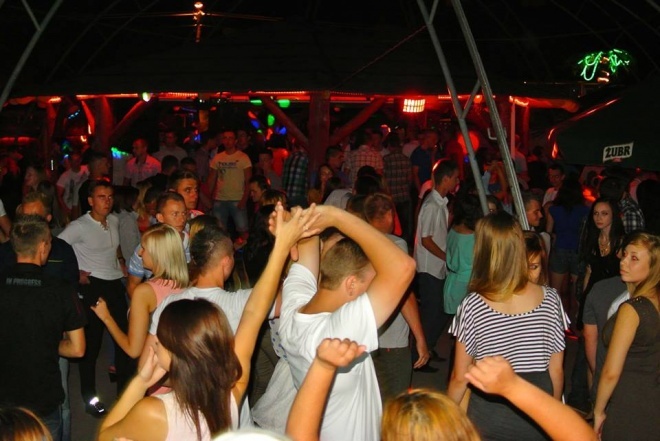 VII urodziny klubu Ibiza Zalesie [17.08.2013] - zdjęcie #143 - eOstroleka.pl