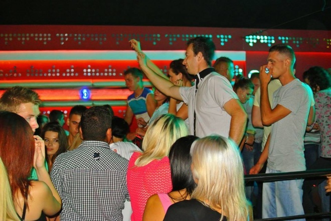 VII urodziny klubu Ibiza Zalesie [17.08.2013] - zdjęcie #118 - eOstroleka.pl