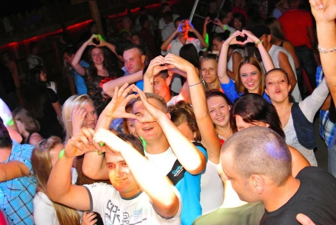 VII urodziny klubu Ibiza Zalesie [17.08.2013] - zdjęcie #94 - eOstroleka.pl