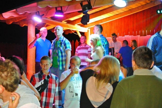 VII urodziny klubu Ibiza Zalesie [17.08.2013] - zdjęcie #34 - eOstroleka.pl