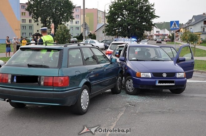 Kolizja na os Centrum [20.08.2013] - zdjęcie #13 - eOstroleka.pl
