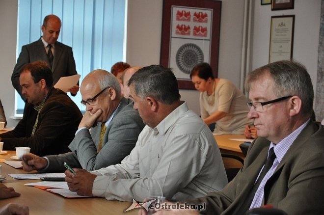 XXXV Sesja Rady Powiatu: Kosmetyczne zmiany w budżecie Powiatu Ostrołęckiego na rok 2013 [21.08.2013] - zdjęcie #17 - eOstroleka.pl
