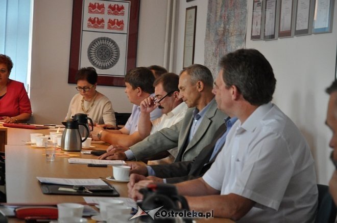 XXXV Sesja Rady Powiatu: Kosmetyczne zmiany w budżecie Powiatu Ostrołęckiego na rok 2013 [21.08.2013] - zdjęcie #15 - eOstroleka.pl