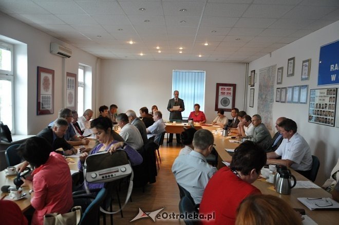 XXXV Sesja Rady Powiatu: Kosmetyczne zmiany w budżecie Powiatu Ostrołęckiego na rok 2013 [21.08.2013] - zdjęcie #9 - eOstroleka.pl