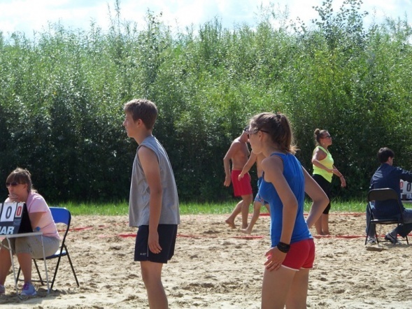 V Otwarty Turniej Plażowej Piłki Siatkowej Mikstów o Puchar Prezydenta Miasta Ostrołęki (24.08.2013) - zdjęcie #43 - eOstroleka.pl