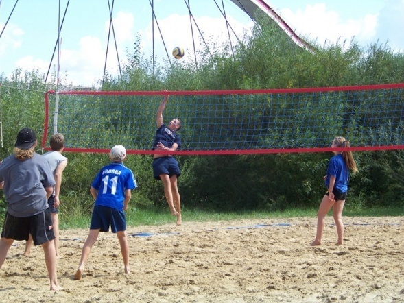 V Otwarty Turniej Plażowej Piłki Siatkowej Mikstów o Puchar Prezydenta Miasta Ostrołęki (24.08.2013) - zdjęcie #33 - eOstroleka.pl