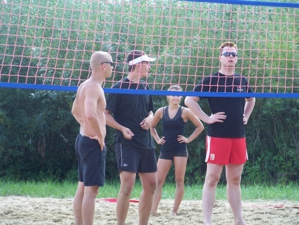 V Otwarty Turniej Plażowej Piłki Siatkowej Mikstów o Puchar Prezydenta Miasta Ostrołęki (24.08.2013) - zdjęcie #27 - eOstroleka.pl