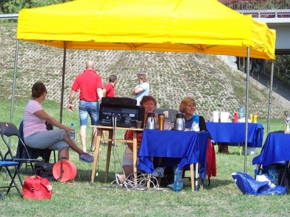 V Otwarty Turniej Plażowej Piłki Siatkowej Mikstów o Puchar Prezydenta Miasta Ostrołęki (24.08.2013) - zdjęcie #14 - eOstroleka.pl