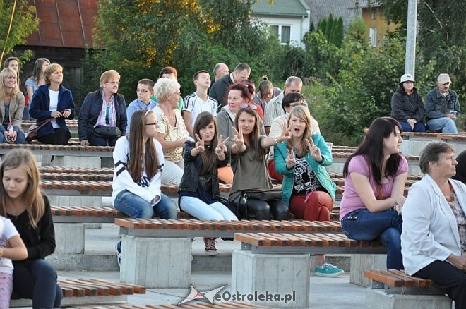 Miodobraniowa Noc Kabaretowa w Myszyńcu [24.08.2013] - zdjęcie #55 - eOstroleka.pl