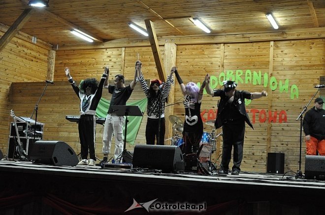 Miodobraniowa Noc Kabaretowa w Myszyńcu [24.08.2013] - zdjęcie #50 - eOstroleka.pl