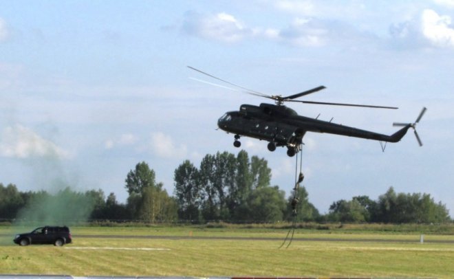 Międzynarodowe Pokazy Lotnicze Air Show Radom 2013 - zdjęcie #5 - eOstroleka.pl